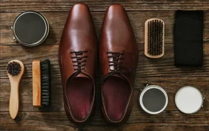 ابزار مورد نیاز برای واکس زدن کفش چرم