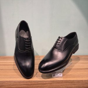 کفش چرم مجلسی مردانه آرنی مدل M30