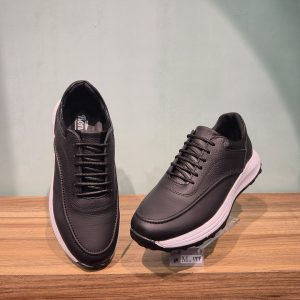 کفش کتونی چرم مردانه آرنی مدل M124