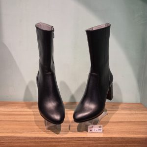 بوت بلند چرم زنانه مدل F123