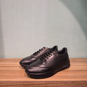 کفش کتونی چرم مردانه آرنی مدل M163